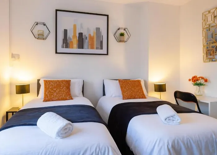 Elegant 3br Sleeps 7 Crew Friendly Apartamento *