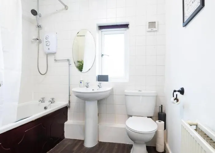 公寓 Elegant 3br Sleeps 7 Crew Friendly 利兹